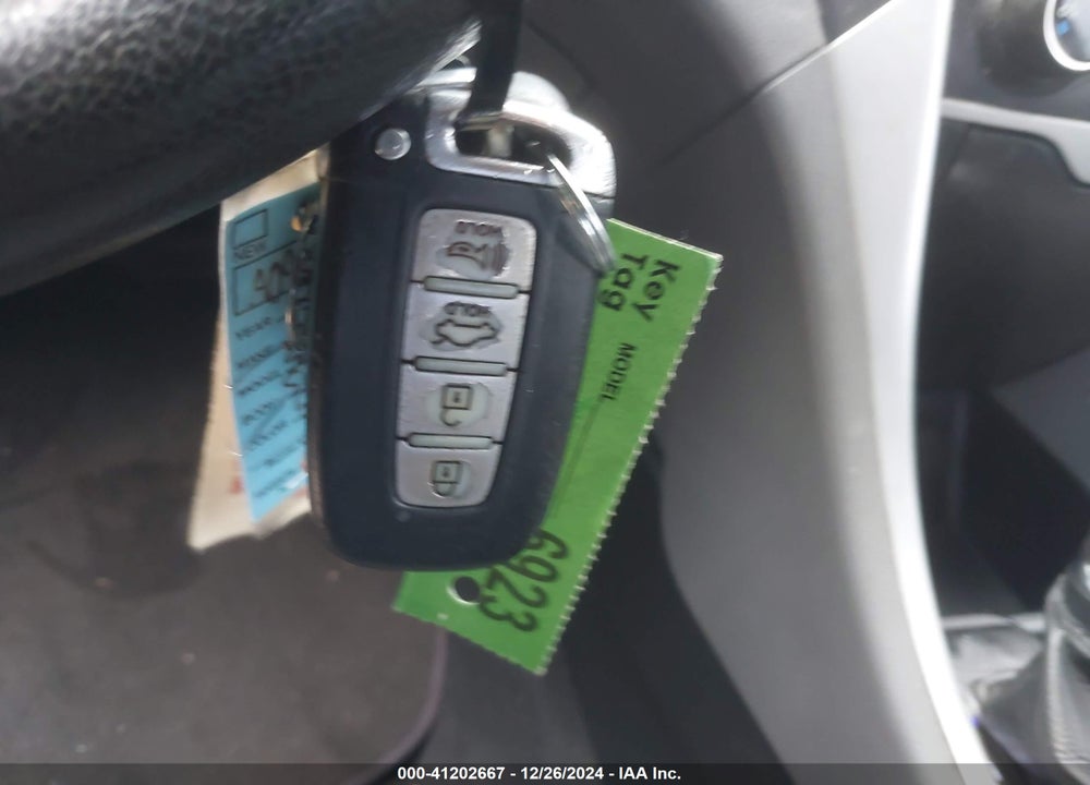 2013 HYUNDAI SONATA HYBRID VIN: KMHEC4A4XDA093854