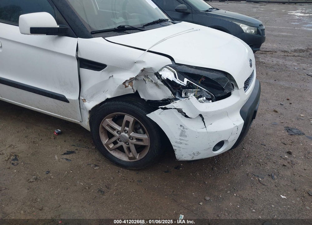 2010 KIA SOUL VIN: KNDJT2A23A7702779