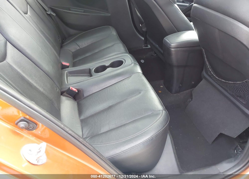 2013 HYUNDAI VELOSTER VIN: KMHTC6AE2DU122905