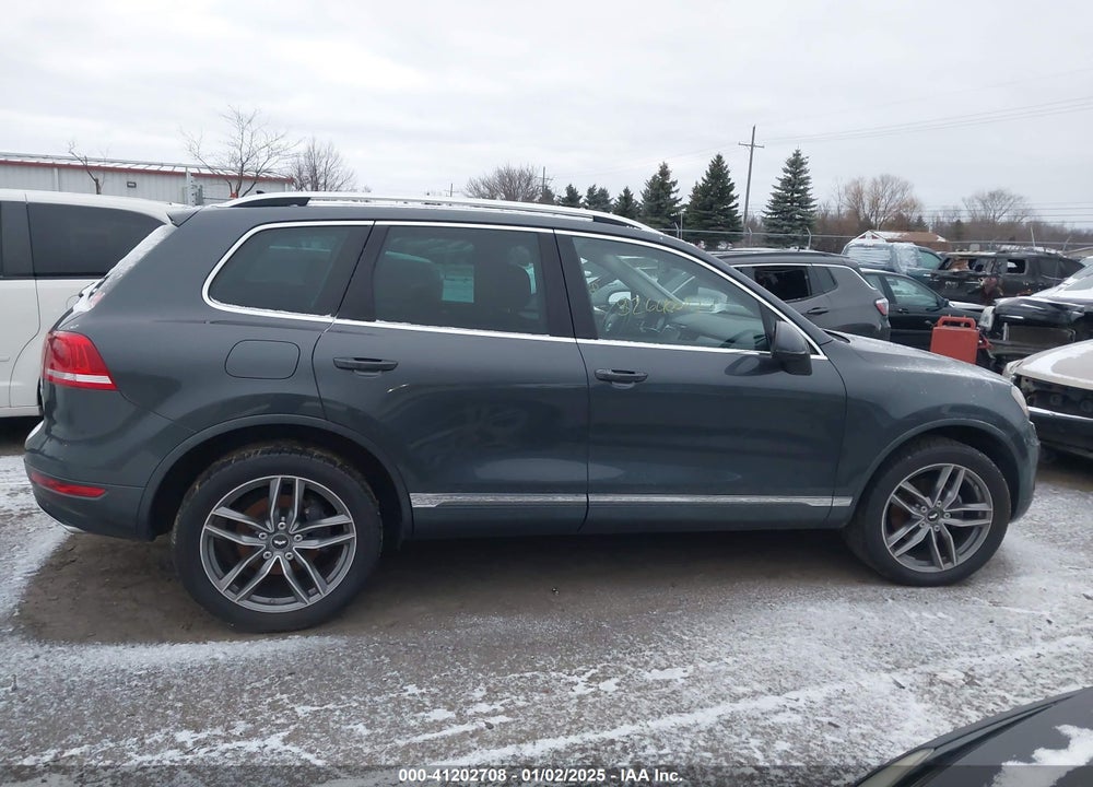 2012 VOLKSWAGEN TOUAREG TDI SPORT VIN: WVGFK9BP2CD000142