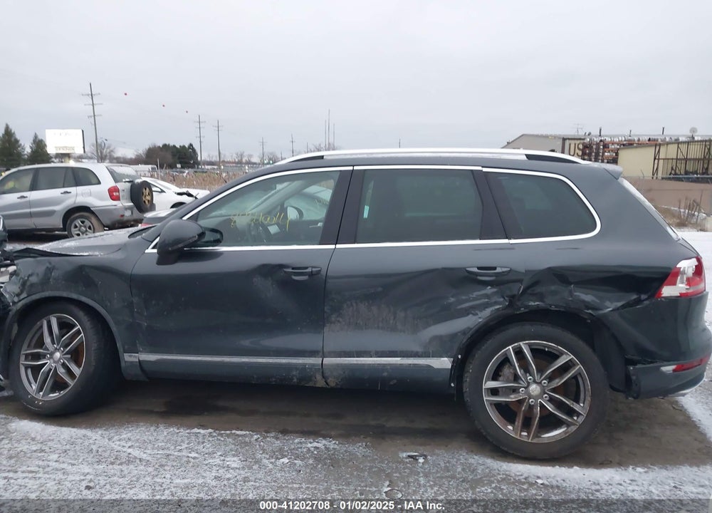 2012 VOLKSWAGEN TOUAREG TDI SPORT VIN: WVGFK9BP2CD000142