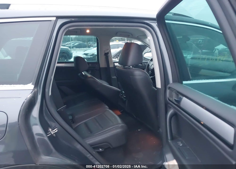 2012 VOLKSWAGEN TOUAREG TDI SPORT VIN: WVGFK9BP2CD000142