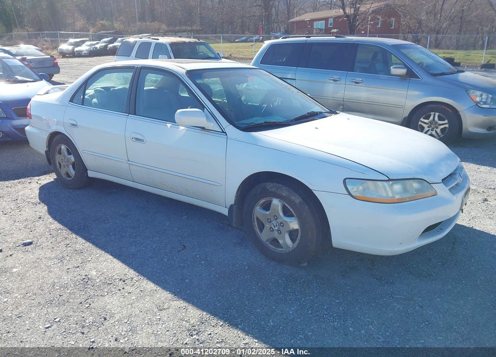 1998 HONDA ACCORD EX V6 VIN: 1HGCG1652WA051697