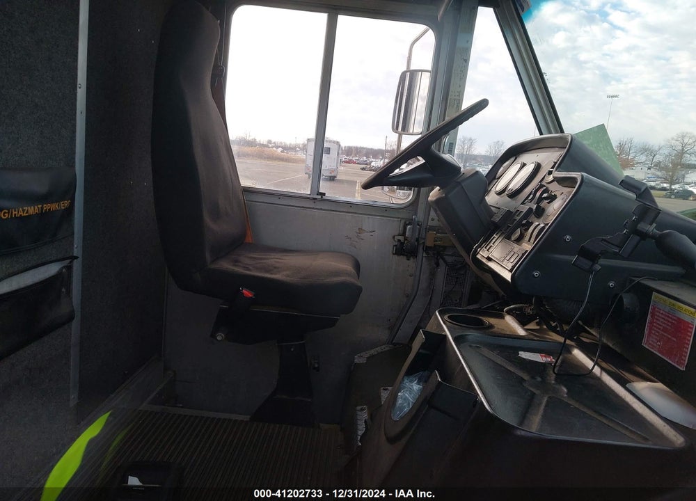 2007 FREIGHTLINER CHASSIS M LINE WALK-IN VAN VIN: 4UZACCCP17CZ86794
