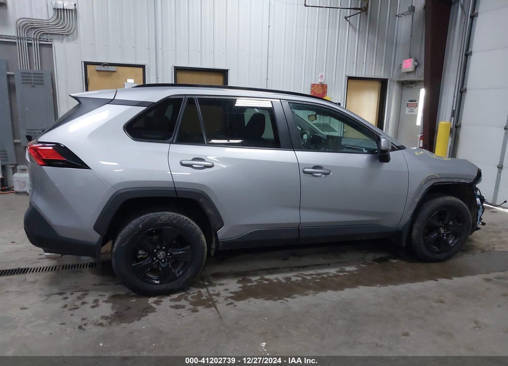 2019 TOYOTA RAV4 VIN: 2T3P1RFV0KW082104