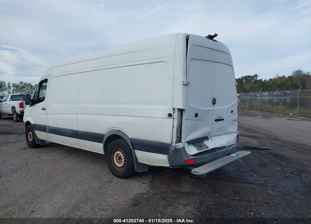 2016 MERCEDES-BENZ SPRINTER 2500 HIGH ROOF/HIGH ROOF VIN: WD3PE8DD3GP361052