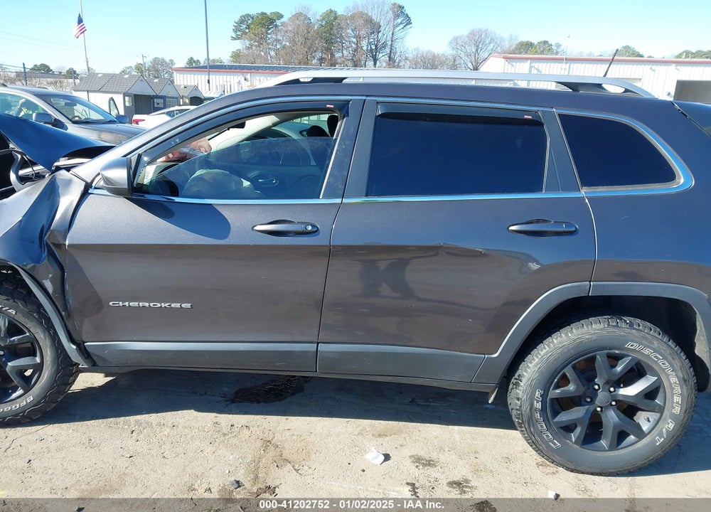 2016 JEEP CHEROKEE LATITUDE VIN: 1C4PJMCB9GW100685