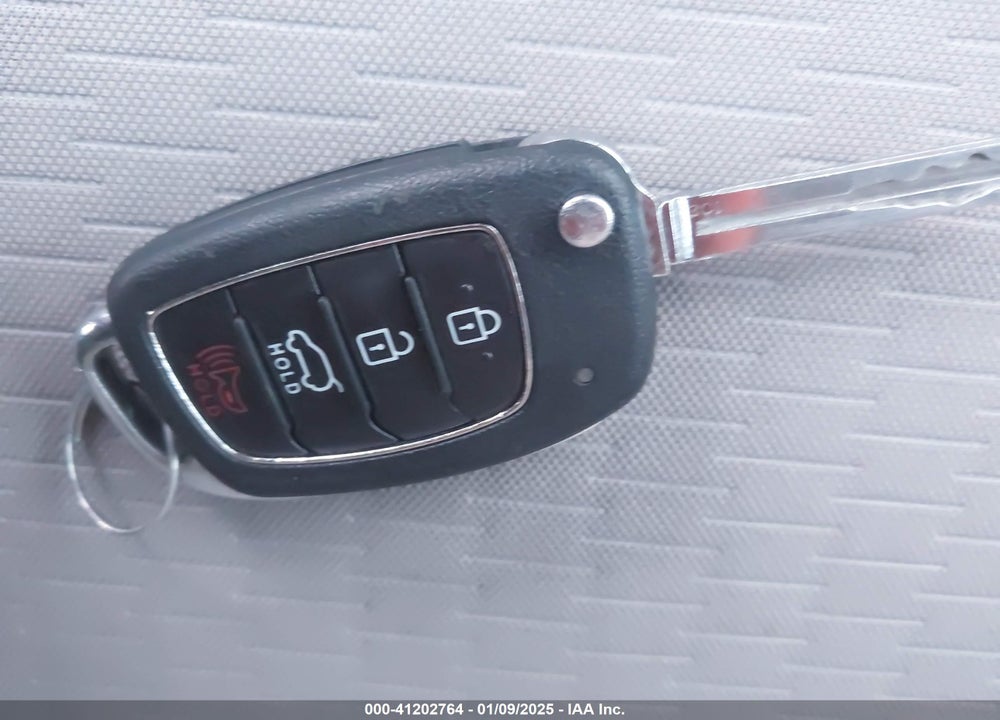 2019 HYUNDAI TUCSON VIN: KM8J2CA40KU039731