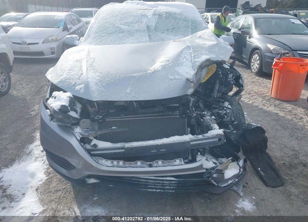 2019 HONDA HR-V LX VIN: 3CZRU6H31KG728402