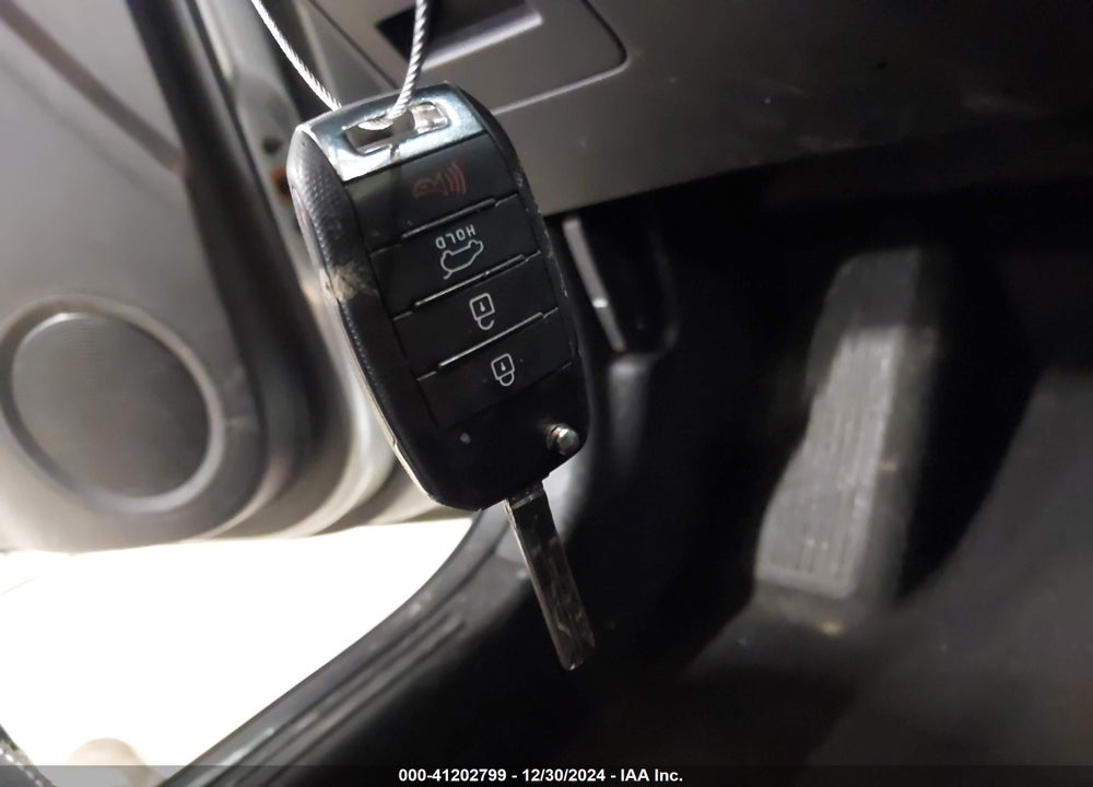 2017 KIA SOUL VIN: KNDJN2A27H7420486