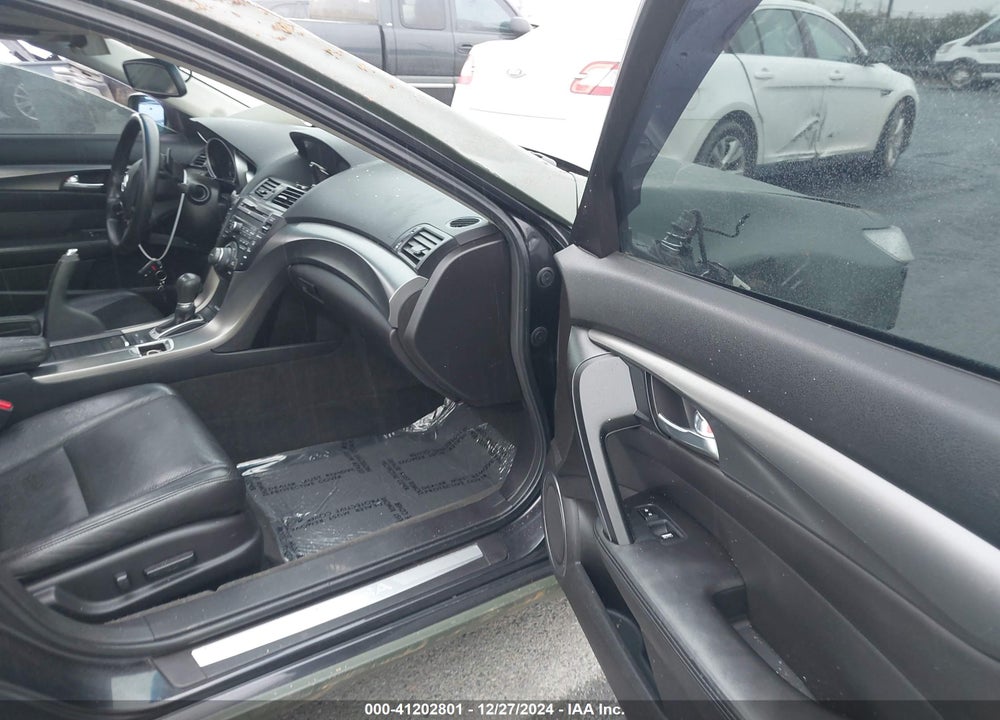 2014 ACURA TL VIN: 19UUA8F54EA009111