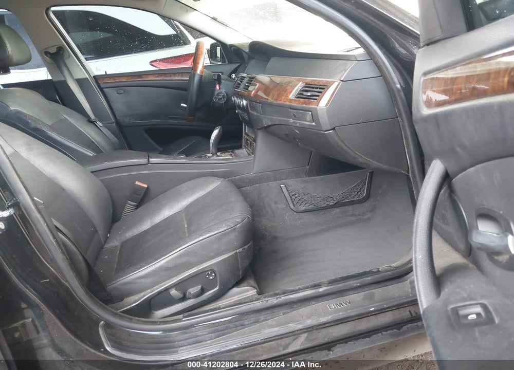 2008 BMW 528I VIN: WBANU53588C110509