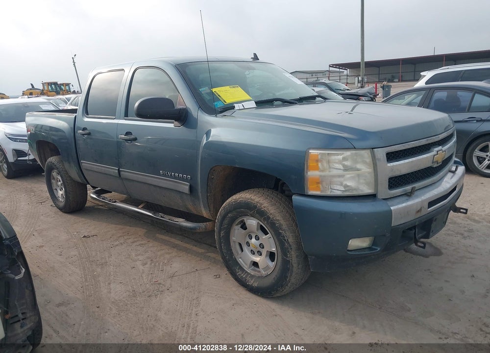 2011 CHEVROLET SILVERADO 1500 LT VIN: 1GCPKSE34BF250218