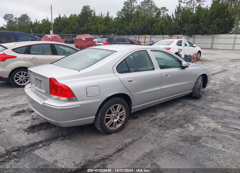 2008 VOLVO S60 2.5T VIN: YV1RH592X82702239