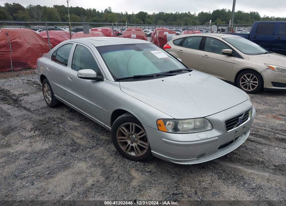 2008 VOLVO S60 2.5T VIN: YV1RH592X82702239