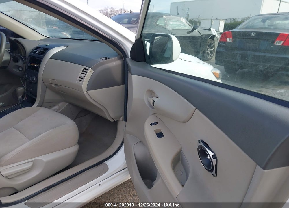 2009 TOYOTA COROLLA LE VIN: 1NXBU40E19Z090373
