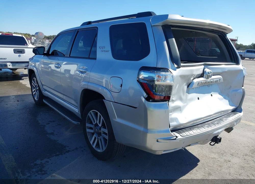 2022 TOYOTA 4RUNNER TRD SPORT VIN: JTEAU5JR4N5276772