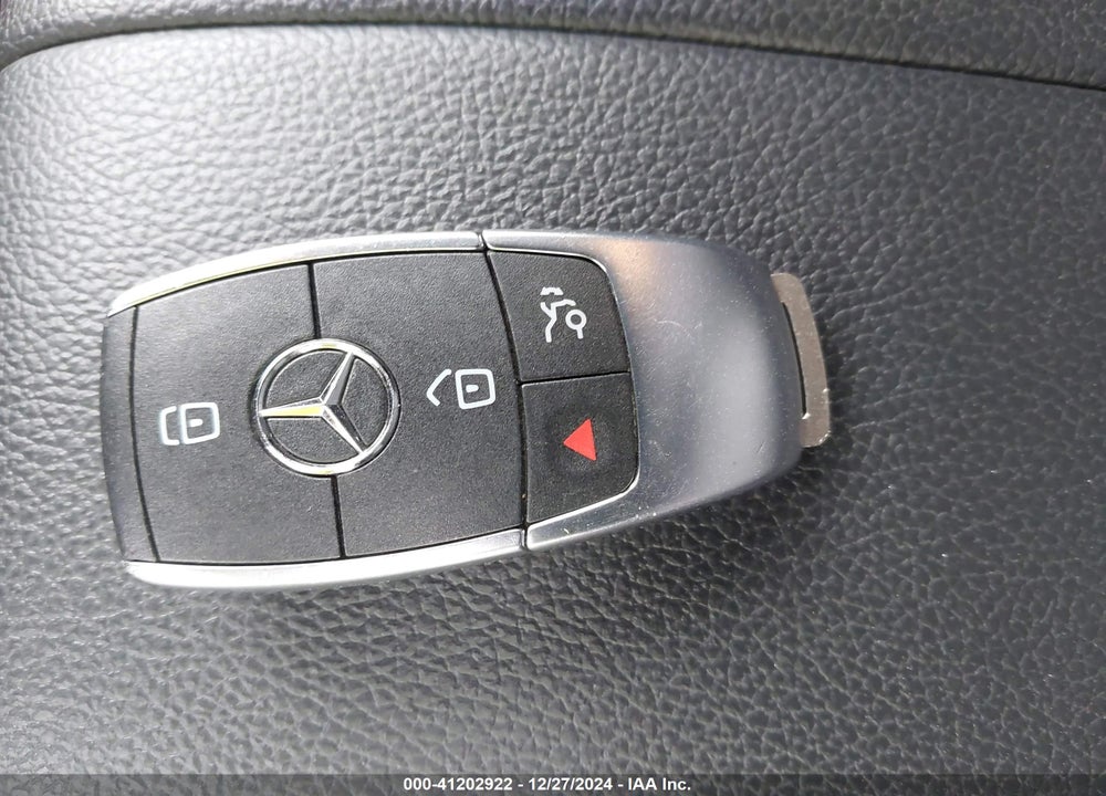 2021 MERCEDES-BENZ GLB 250 4MATIC VIN: W1N4M4HB4MW105574