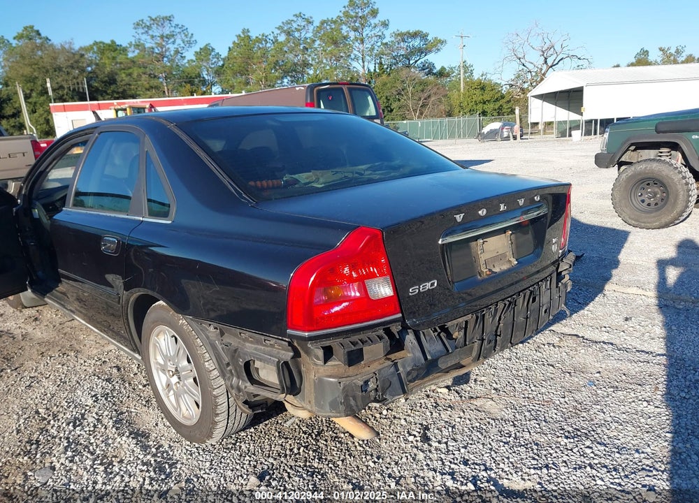 2005 VOLVO S80 2.5T VIN: YV1TS592051395169