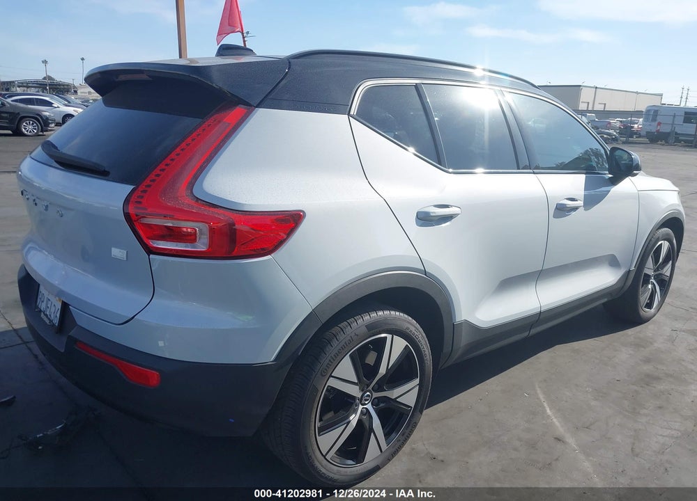 2021 VOLVO XC40 RECHARGE PURE ELECTRIC P8 VIN: YV4ED3UR7M2580522