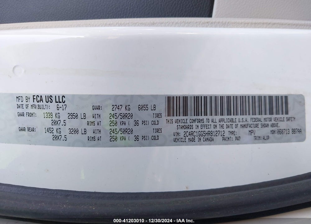 2017 CHRYSLER PACIFICA VIN: 2C4RC1GG5HR812712