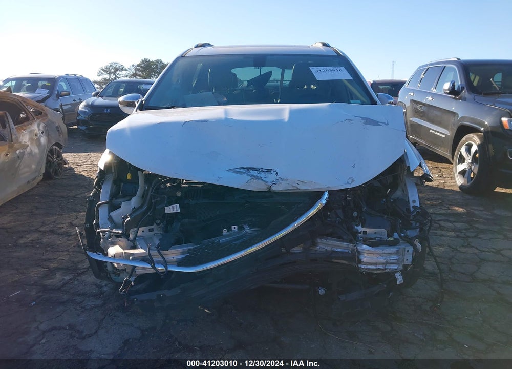 2017 CHRYSLER PACIFICA VIN: 2C4RC1GG5HR812712