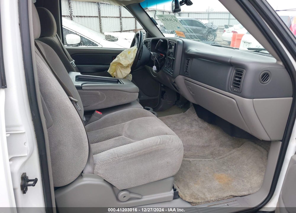 2003 CHEVROLET TAHOE LS VIN: 1GNEK13Z83R153491