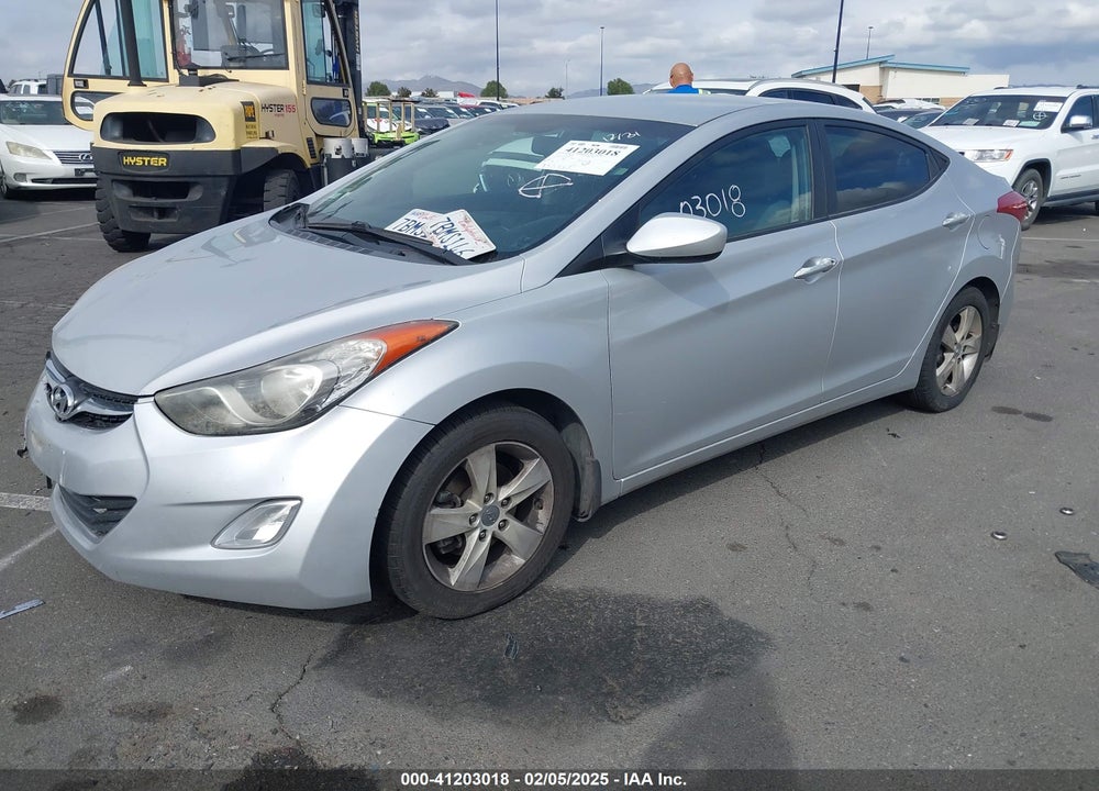 2013 HYUNDAI ELANTRA GLS VIN: KMHDH4AE9DU923230