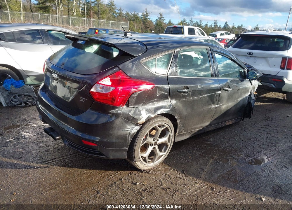 2013 FORD FOCUS ST VIN: 1FADP3L96DL224473