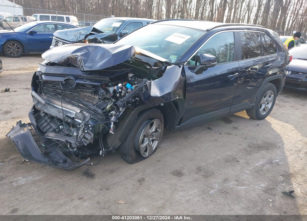 2024 TOYOTA RAV4 XLE VIN: 2T3P1RFV3RW429676