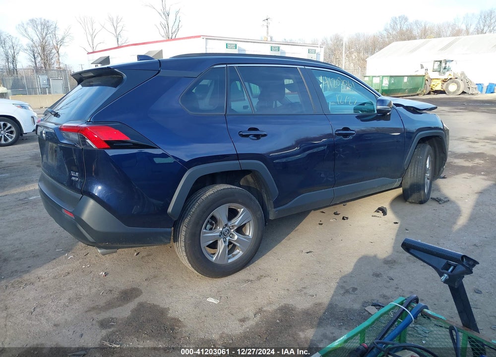 2024 TOYOTA RAV4 XLE VIN: 2T3P1RFV3RW429676