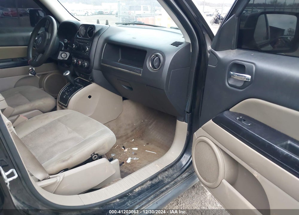 2013 JEEP PATRIOT VIN: 1C4NJRBB3DD207373