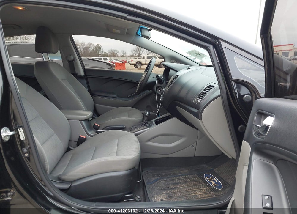 2015 KIA FORTE VIN: KNAFK4A64F5405785