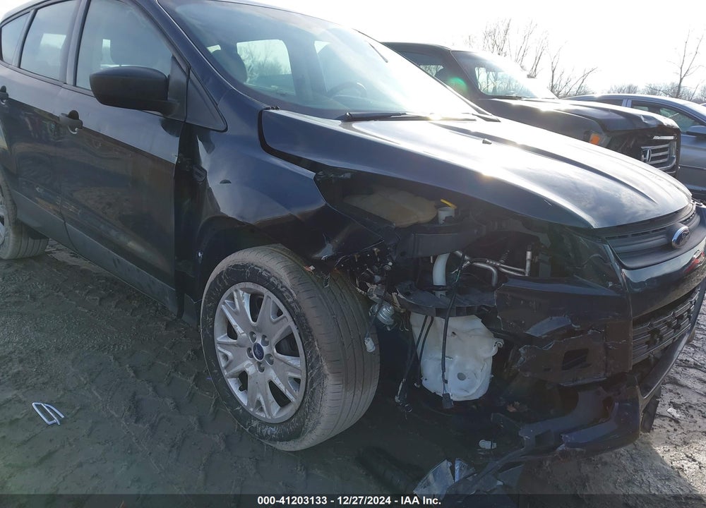 2015 FORD ESCAPE S VIN: 1FMCU0F74FUB70395