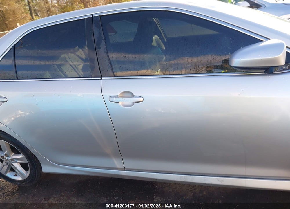 2013 TOYOTA CAMRY SE VIN: 4T1BF1FK3DU716908