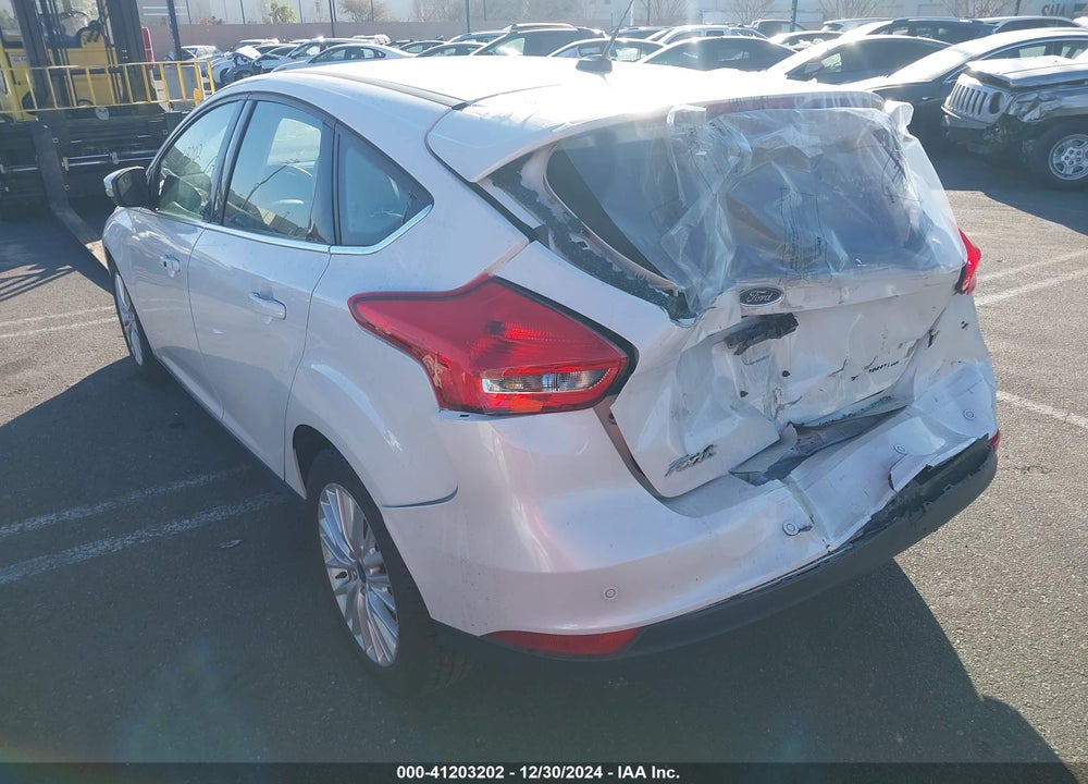 2017 FORD FOCUS TITANIUM VIN: 1FADP3N20HL309881