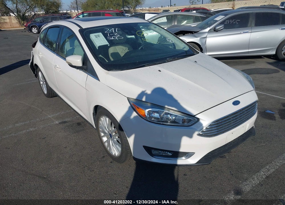 2017 FORD FOCUS TITANIUM VIN: 1FADP3N20HL309881