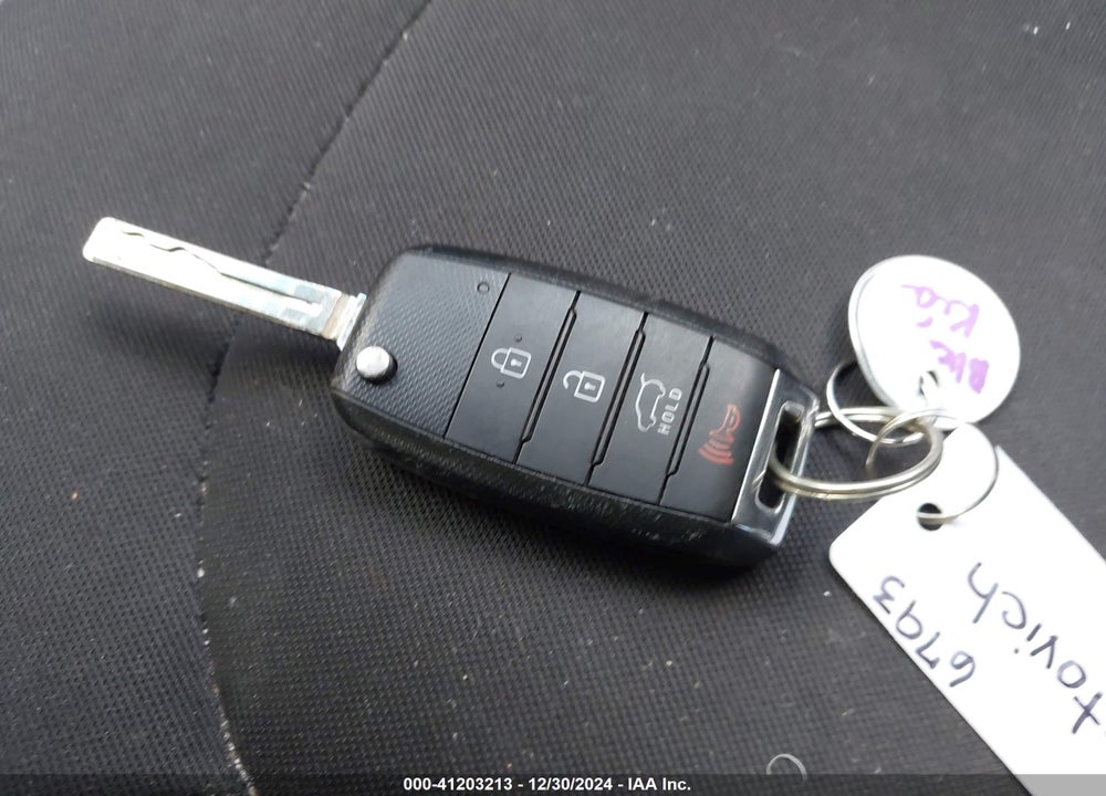 2015 KIA SOUL VIN: KNDJN2A29F7810907