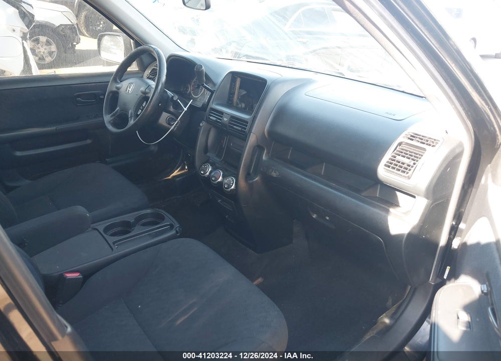 2006 HONDA CR-V LX VIN: JHLRD68526C005127