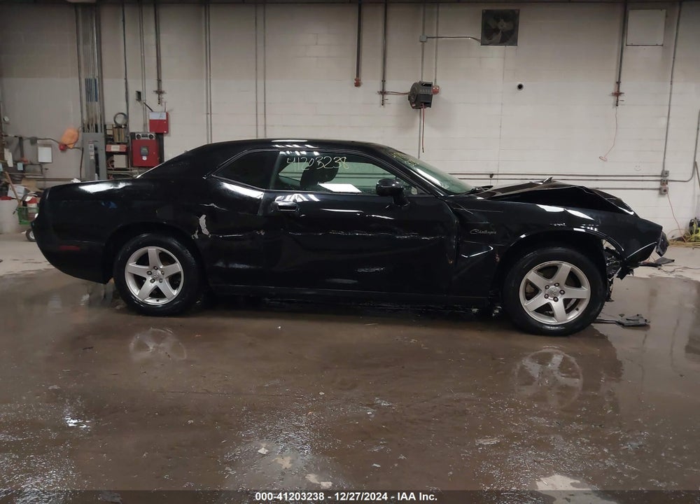 2009 DODGE CHALLENGER SE VIN: 2B3LJ44V99H589549