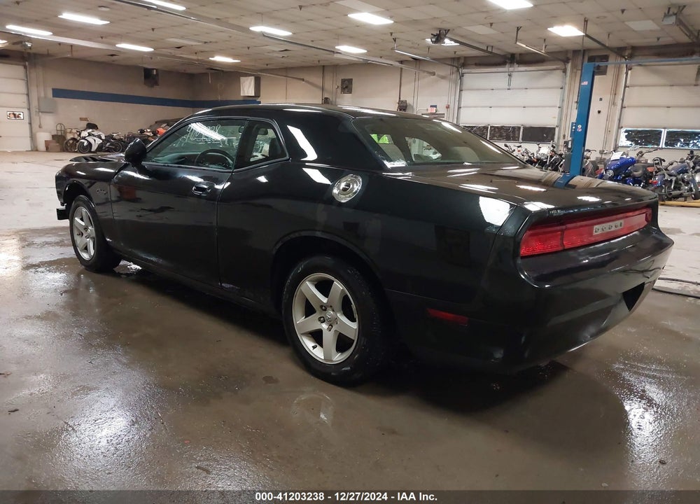 2009 DODGE CHALLENGER SE VIN: 2B3LJ44V99H589549
