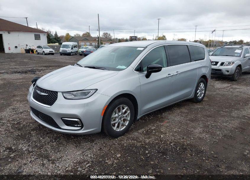2024 CHRYSLER PACIFICA TOURING L VIN: 2C4RC1BG0RR143533