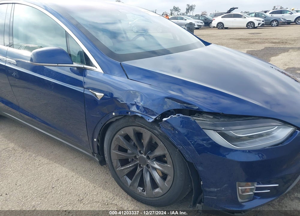 2017 TESLA MODEL X VIN: 5YJXCBE25HF076502