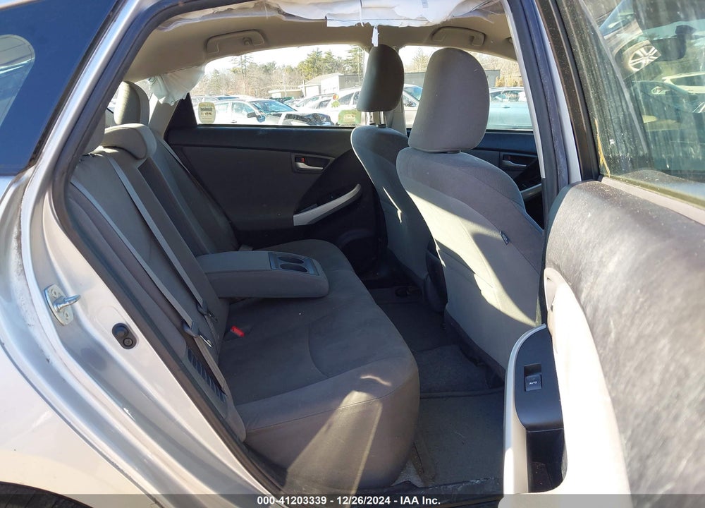 2014 TOYOTA PRIUS TWO VIN: JTDKN3DUXE1821326