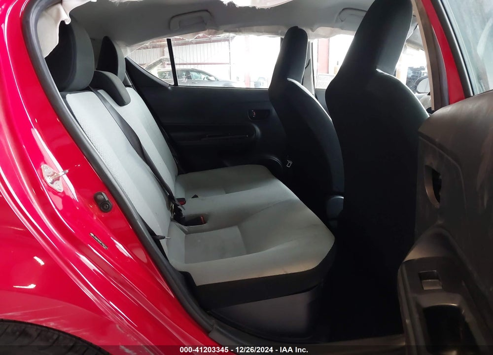 2015 TOYOTA PRIUS C VIN: JTDKDTB33F1581101