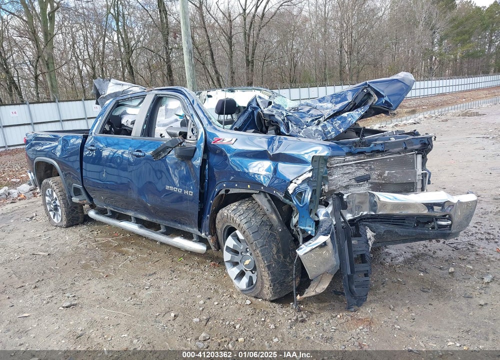 2022 CHEVROLET SILVERADO 2500HD 4WD STANDARD BED LT VIN: 1GC4YNEY3NF135127
