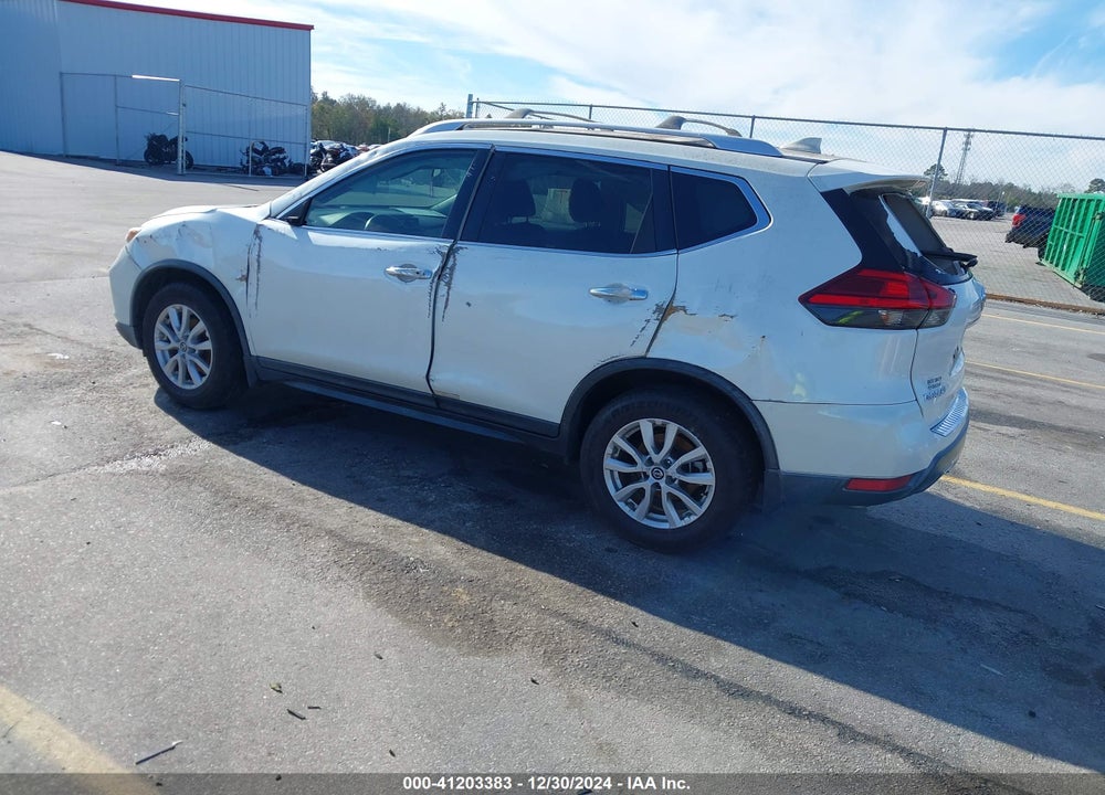 2017 NISSAN ROGUE VIN: KNMAT2MT1HP555134