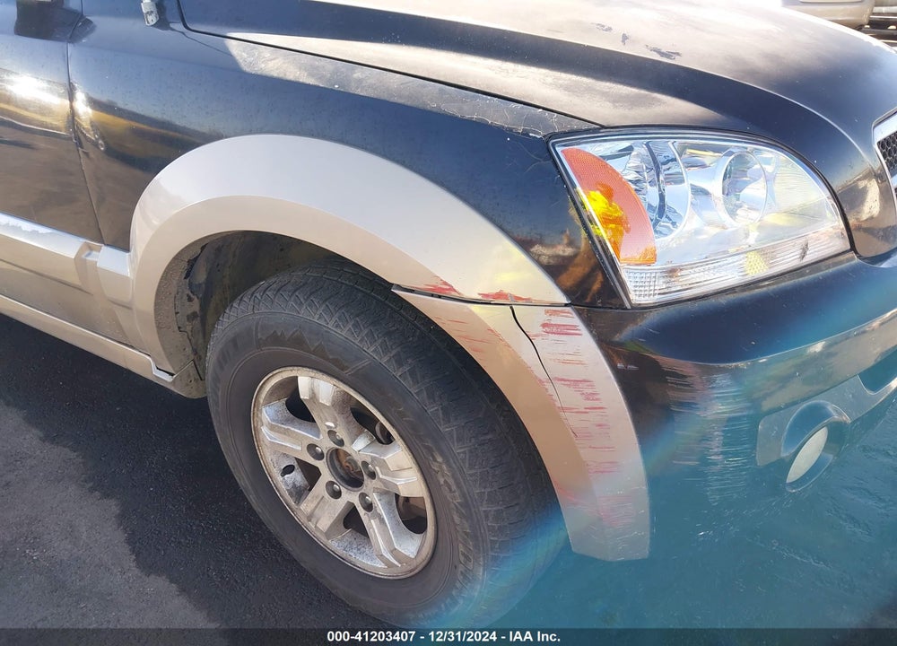 2004 KIA SORENTO EX/LX VIN: KNDJC733845181402