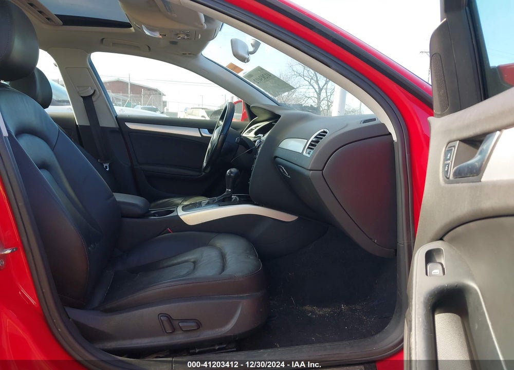 2010 AUDI A4 2.0T PREMIUM VIN: WAUAFAFL0AN059092