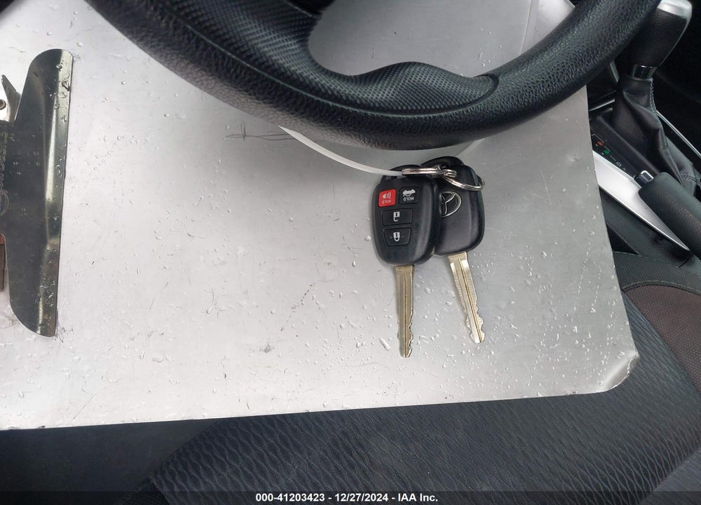 2017 TOYOTA COROLLA VIN: 5YFBURHE3HP651173